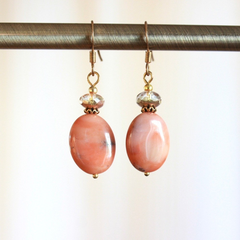 Peach Stone Drop Earrings Gold Tone Beaded Oval Dangle Fishhook G10